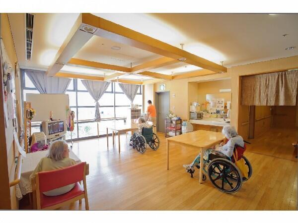 特別養護老人ホーム きたざわ苑（常勤）の介護福祉士求人メイン写真2