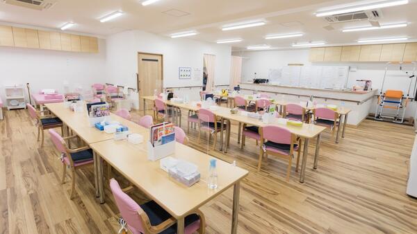 デイサービスはなまるの湯　守口店（常勤）の准看護師求人メイン写真3