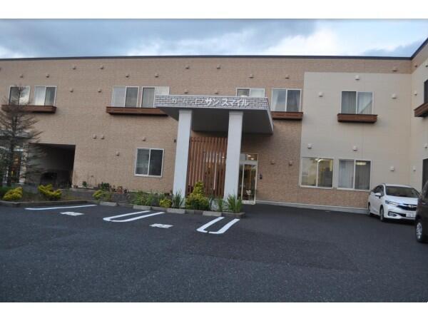 サービス付き高齢者向け住宅 カームライフサン・スマイル（準職員/常勤）の介護職求人メイン写真2