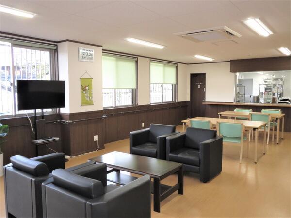 コスモスコート甲田1丁目（常勤）の介護福祉士求人メイン写真2