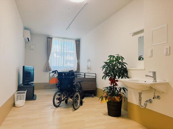 ナーシングホーム らもーれ名東（正社員） の看護師求人メイン写真3