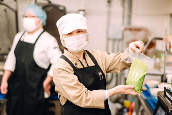 タムスデリ船橋（食品製造スタッフ/常勤）の調理補助求人メイン写真3
