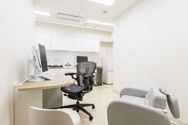 巣鴨駅前たかはし泌尿器科（パート）の医療事務求人メイン写真3