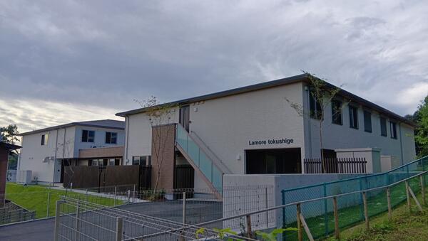 ナーシングホームらもーれ徳重（パート）の看護師求人メイン写真1