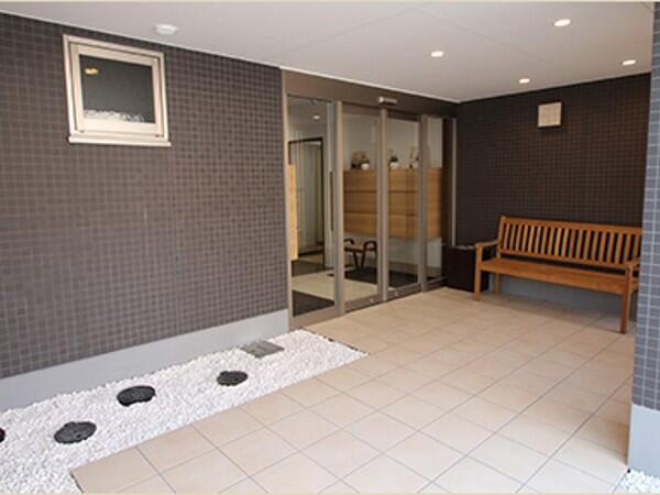 住宅型有料老人ホーム　コミュニティホームあんり弁天町（施設長候補/常勤）の介護福祉士求人メイン写真2