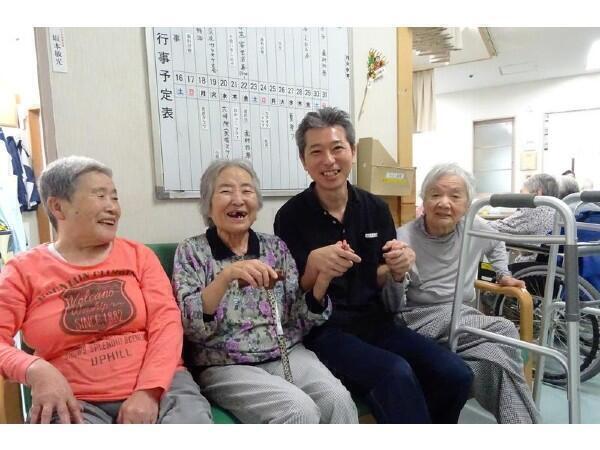 特別養護老人ホーム 檜原サナホーム（パート）の調理師/調理員求人メイン写真2