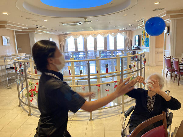 介護付有料老人ホーム 染井野ヒルズ（パート）の介護福祉士求人メイン写真4