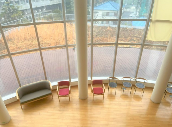 神石介護老人保健施設（遅番専従） の介護職求人の写真