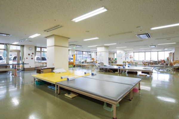 有隣病院（パート）の看護助手求人メイン写真2