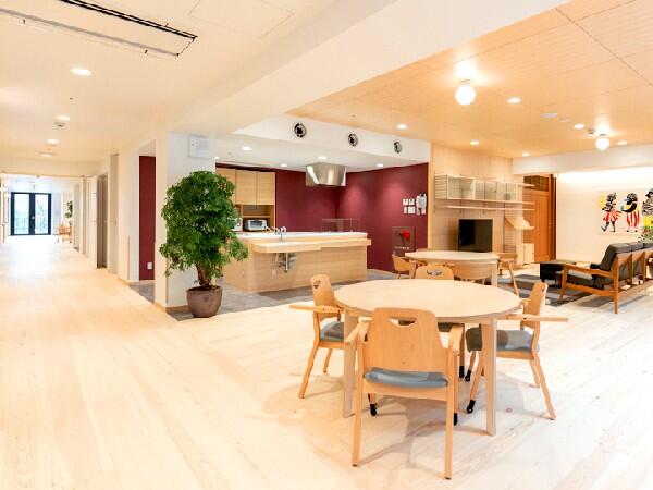 地域密着型特別養護老人ホーム グランドオーク百寿（常勤）の介護職求人メイン写真2