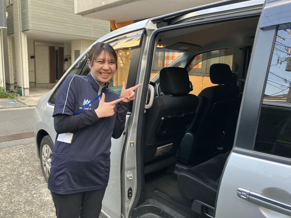 ホップステップ元住吉校（パート）の送迎ドライバー求人の写真