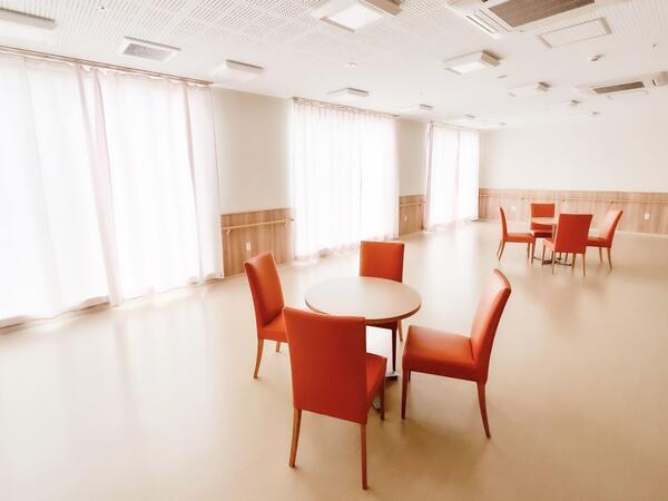 特別養護老人ホームいやしの杜神田町（常勤） の准看護師求人メイン写真2