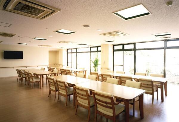 ウエルハウス尼崎（夜勤専従/パート）の介護職求人メイン写真2