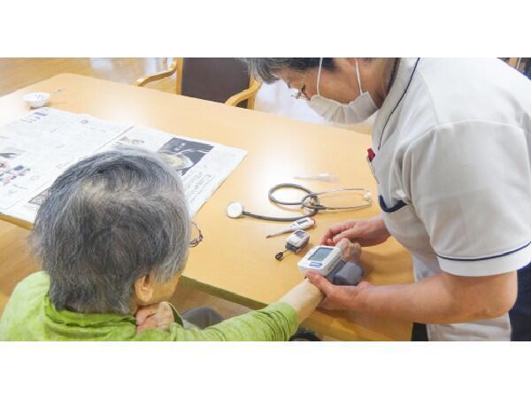 住宅型有料老人ホームスマイルらいふ寝屋川（常勤）の理学療法士求人メイン写真3