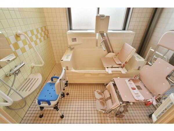 デイサービスセンター鈴鹿清寿苑（パート）の准看護師求人メイン写真3