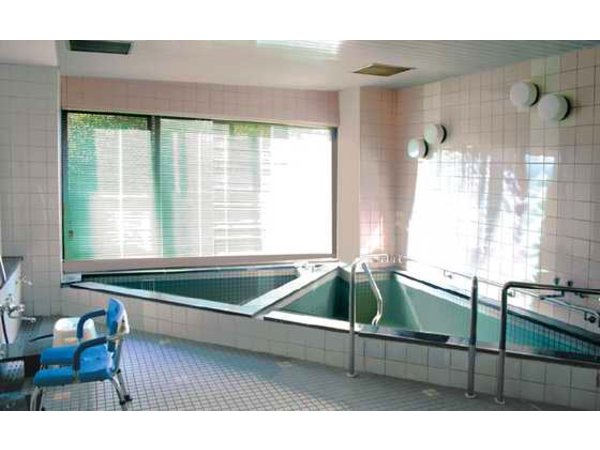 介護付有料老人ホーム コーティアス姪浜いこい館（夜勤専従パート）の介護福祉士求人メイン写真4