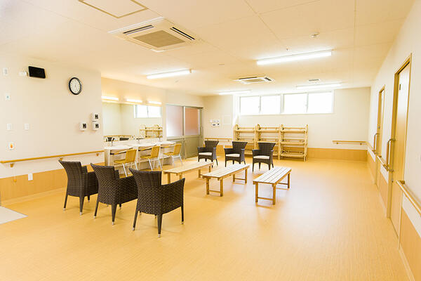 ウエルハウス尼崎2番館（パート）の准看護師求人メイン写真3