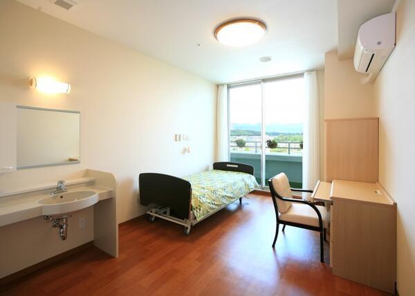 ウエルハウス千里中央（パート）の介護職求人メイン写真4