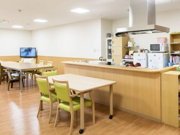 介護付有料老人ホーム 桜並木（常勤）の介護福祉士求人メイン写真4