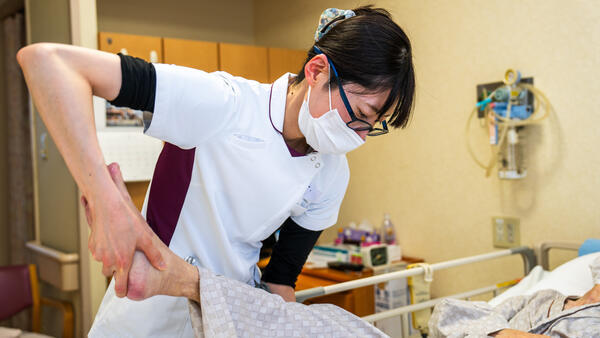 医療法人社団睦会 いけだ病院（夜勤パート）の看護助手求人メイン写真5