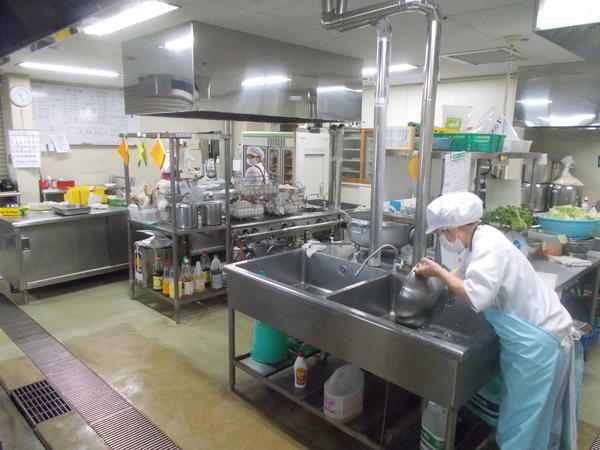 介護老人保健施設エスポワール岬（常勤）の調理師/調理員求人サブ写真2