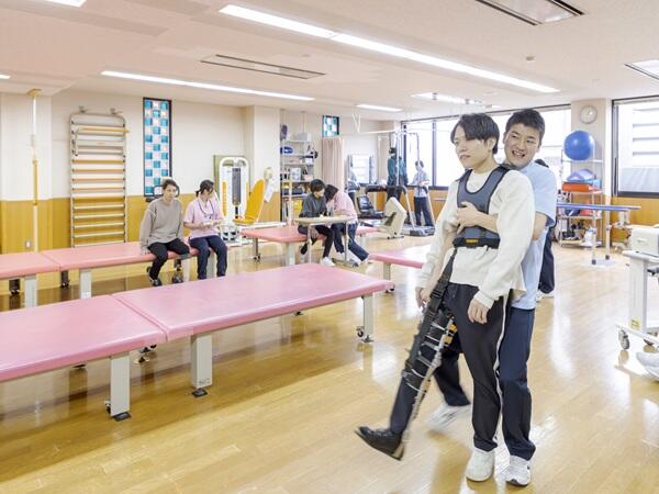 荒木脳神経外科病院（常勤）の理学療法士求人メイン写真2