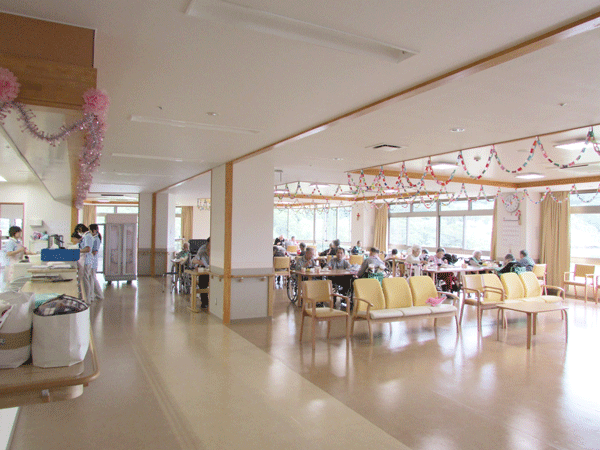 介護老人保健施設めぐみの里(常勤)の看護師求人サブ写真2