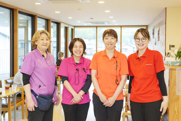 ぐり～んデイサービス醍醐（常勤）の介護福祉士求人メイン写真3