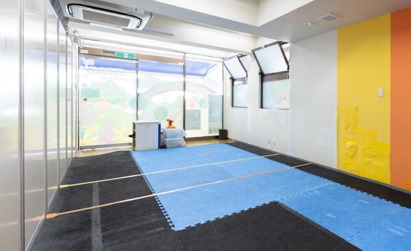 放課後等デイサービスはぴねす烏山/保育士（パート）の保育士求人の写真