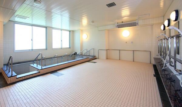 ウエルハウス千里中央（パート）の介護職求人メイン写真3