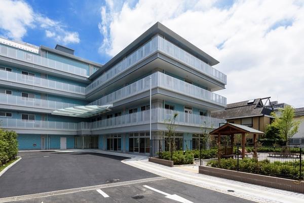 緑成会整育園（日勤/常勤）の看護師求人の写真