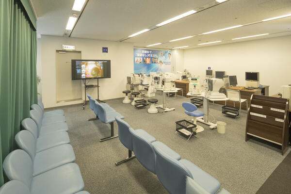 先進会眼科 福岡（常勤）の視能訓練士求人メイン写真2