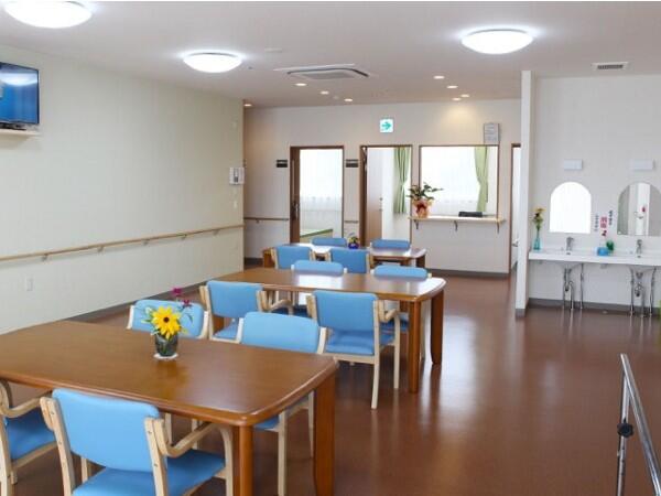 住宅型有料老人ホーム千歳の里（パート）の介護福祉士求人メイン写真2