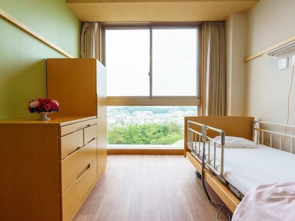 地域密着型特別養護老人ホーム坂の上の久松邸（パート）のケアマネジャー求人メイン写真3