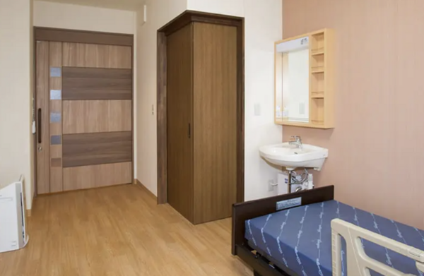 特別養護老人ホーム 扇の森WEST（常勤）の准看護師求人メイン写真5