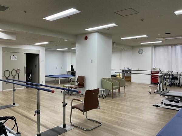 おくさわ脳卒中リハビリテーション病院（常勤）の介護福祉士求人メイン写真3