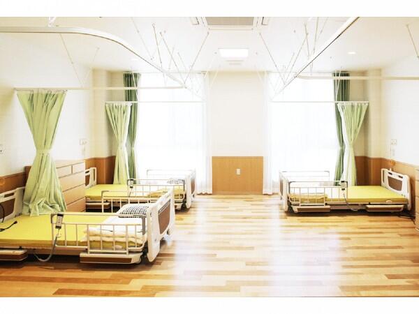 介護老人保健施設ケアコートもりおか（常勤）の准看護師求人メイン写真4