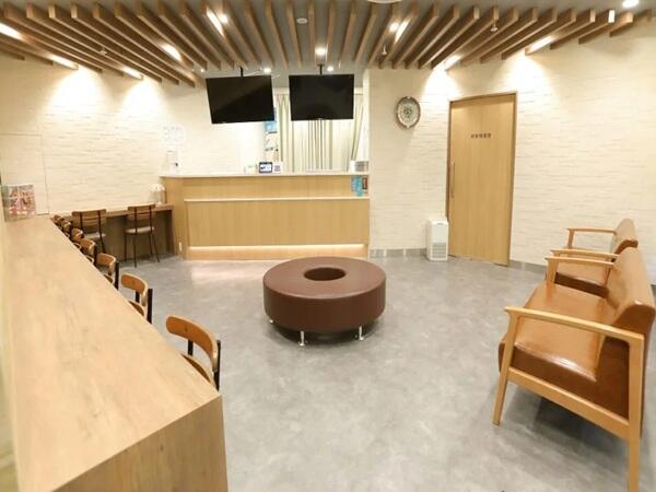 ホワイティうめだ眼科クリニック（常勤）の医療事務求人メイン写真2