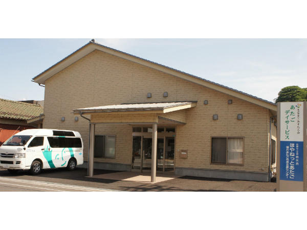 あたごデイサービス（パート）の送迎ドライバー求人の写真