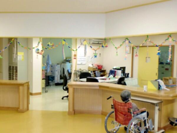 特別養護老人ホーム ライフピア青柳（常勤）の介護職求人メイン写真3