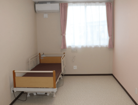 住宅型有料老人ホーム サンエイ慈眼寺（正社員） の介護職求人メイン写真2