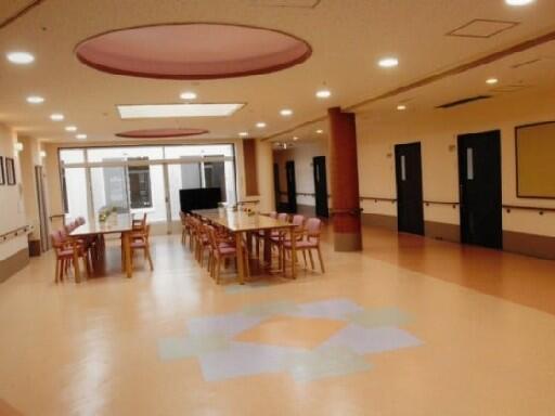 ヘルパーステーション京の華（訪問介護/常勤）の介護福祉士求人メイン写真2