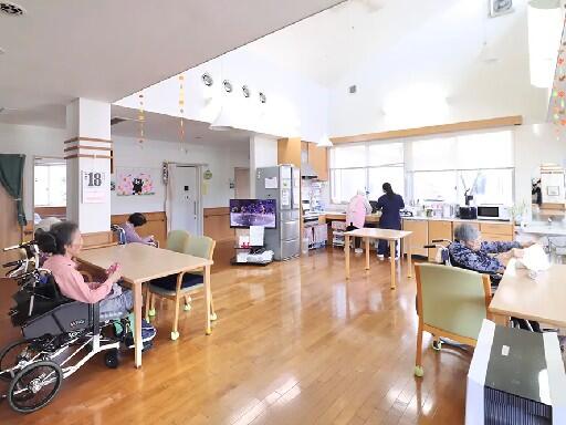 グループホームサンライズ硯川（常勤）の介護福祉士求人メイン写真2