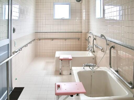 グループホームサンライズ楠野（パート）の介護福祉士求人メイン写真5