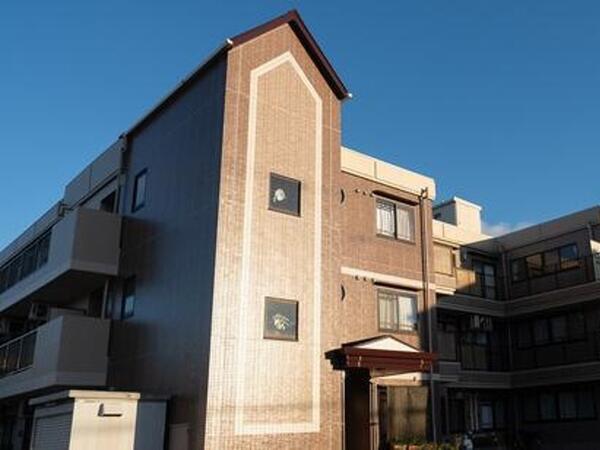 介護付き有料老人ホーム ソレイユねやがわ（常勤） のケアマネジャー求人の写真