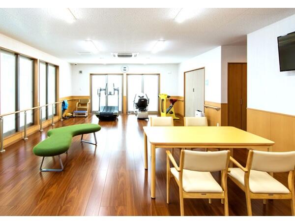 剣持整形デイサービス泉町（常勤）の介護職求人メイン写真2