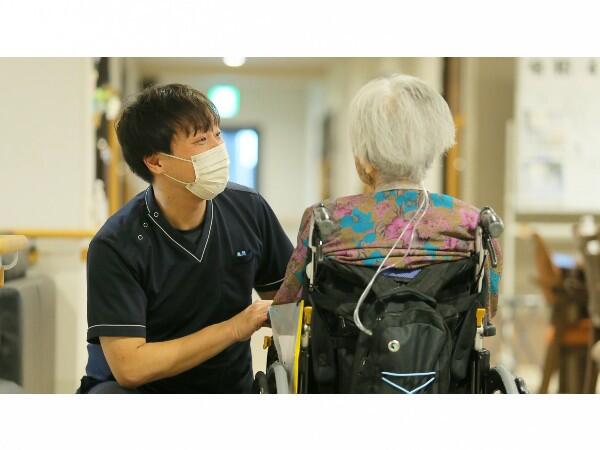 複合型介護施設 リヤンドファミーユ（常勤）の介護福祉士求人メイン写真4