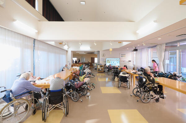 特別養護老人ホーム みどりの森（常勤） の介護職求人メイン写真3