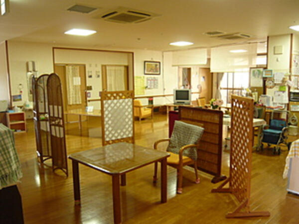 特別養護老人ホーム ぽぷら（常勤）の介護福祉士求人メイン写真2