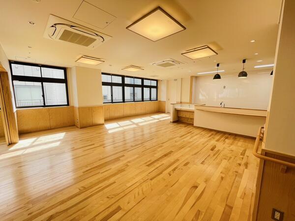 医療法人財団湖聖会　法人管理部 東京管理課（常勤）の一般事務求人サブ写真4